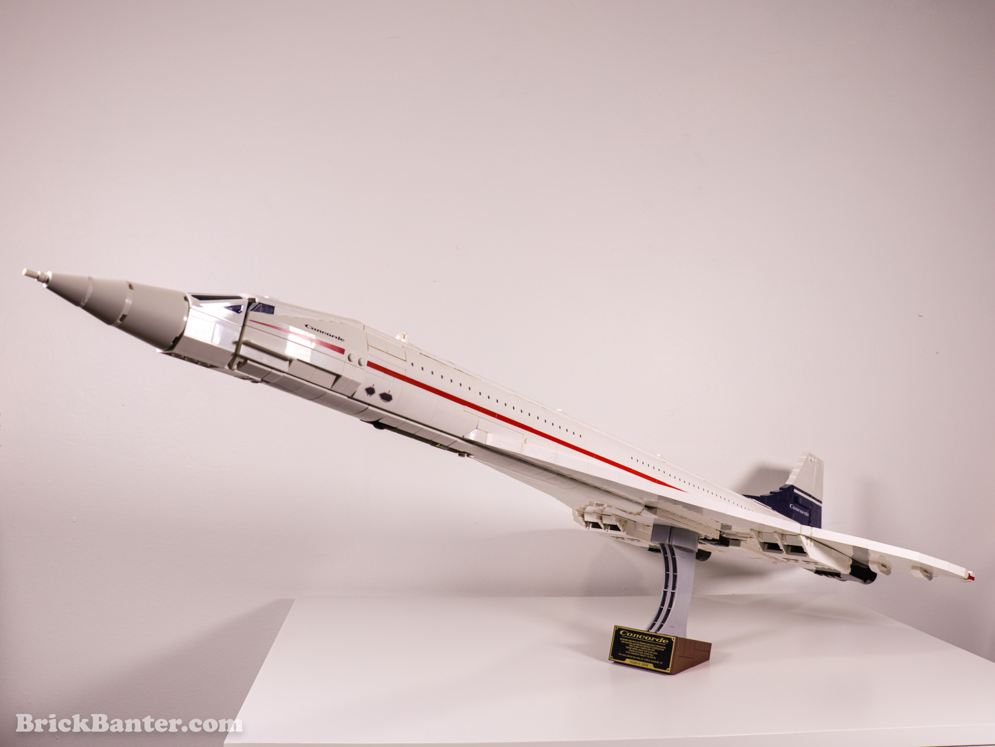 LEGO® ICONS™ build review: 10318 Concorde