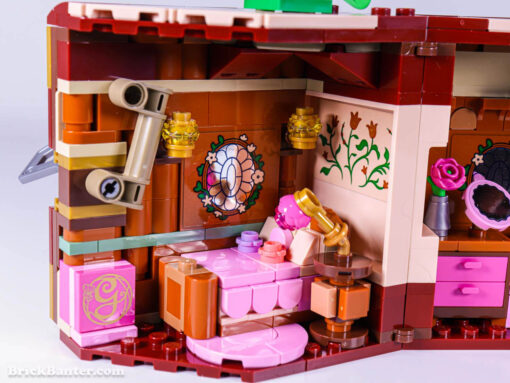 LEGO Wicked Glinda Elphaba Dormitory 75683 New Release Review Brick Banter