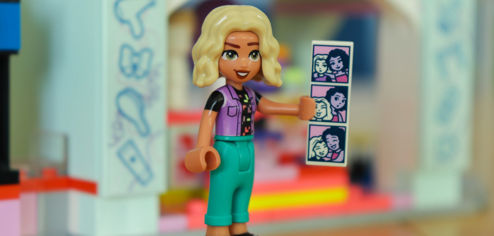 LEGO® Friends Hair Salon and Accessories Shop - 42662 - New release January 2025 - Brick Banter review