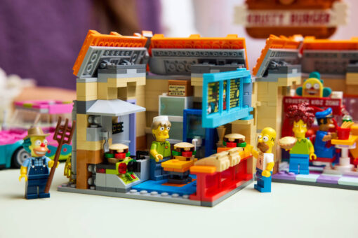 10352 LEGO Icons The Simpsons Krusty Burger set New Release Review Brick Banter - June 2025