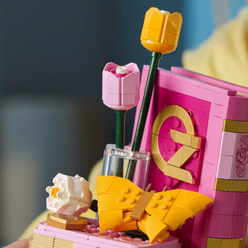 75691 LEGO Wicked Glinda & Elphaba Bookends September 2025 New Release Brick Banter - 1500 x 1500 - 01