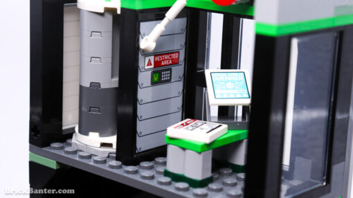 LEGO Marvel Spider-Man vs. Oscorp - 76324 - August 2025