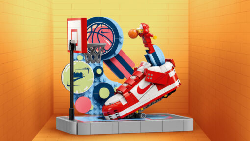 LEGO Nike Dunk Trickshot 43021 New Release Review Brick Banter - September 2025