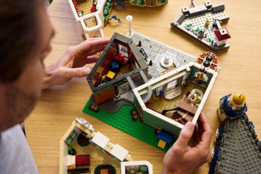 11371 LEGO Icons Shopping Street Modular Building 2026 New Release Review Brick Banter