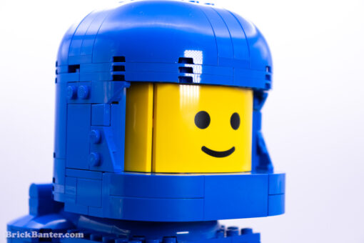 LEGO Scaled-Up Blue Astronaunt Minifigure Spaceman Benny 40921 New Release Review Brick Banter - 2026 February