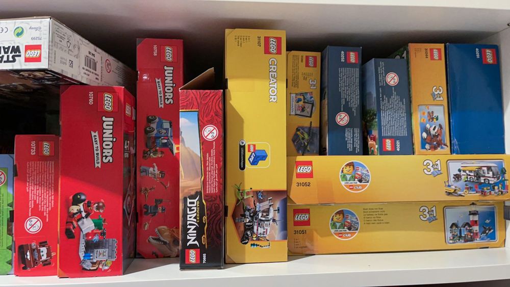 LEGO Boxes – Keep or chuck?